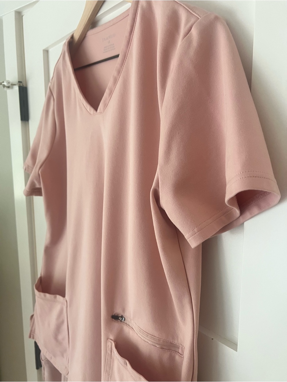 Jaanuu Blush Pink Scrub Set 1XL Stretch Zip Pocket Jogger Pants Medical